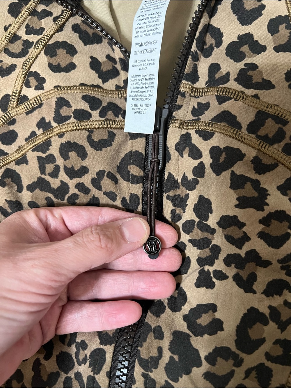 True Leopard Define Crop Jacket RARE - Picture 4 of 8